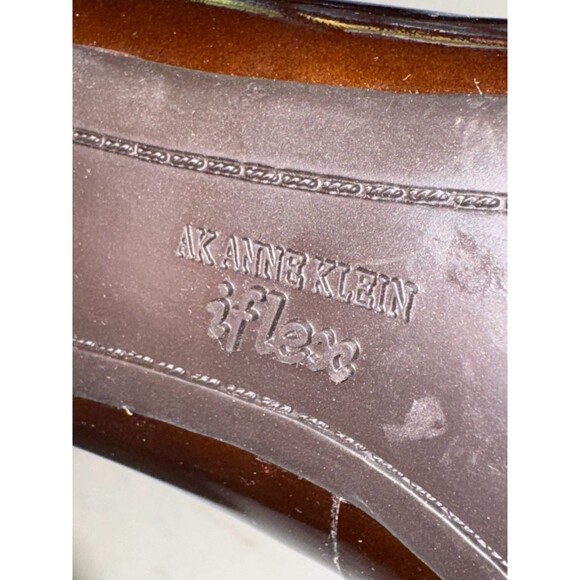 ANNE KLEIN iflex AKPFENNIING BROWN PATENT LEATHER BLOCK HEEL SZ 8.5M - Picture 9 of 10